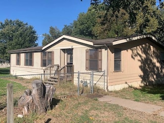 1721 N Walnut St, Kingman, KS 67068