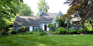 6222 Wilson Mills Rd, Cleveland, OH 44143