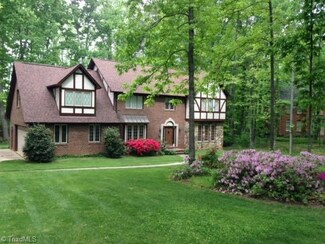 5615 Faye Dr, Greensboro, NC 27410