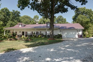 868 E Dade 166, Everton, MO 65646
