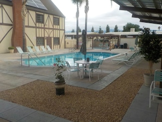 725 W Thornton Ave Unit 61, Hemet, CA 92543
