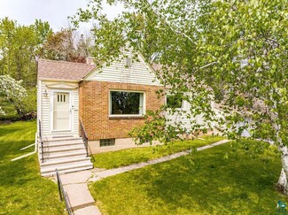 3319 E Superior St, Duluth, MN 55804