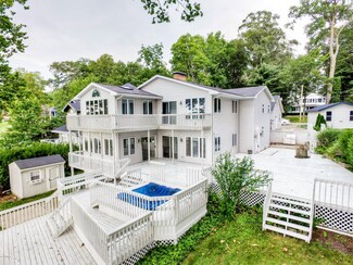 20509 Isabella St, Cassopolis, MI 49031