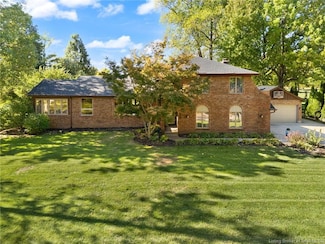 1605 Tall Oaks Dr, Jeffersonville, IN 47130