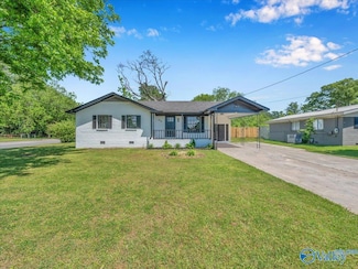 816 Clearview St SW, Decatur, AL 35601