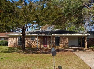 812 Hancock Ave, Natchitoches, LA 71457