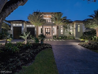 1583 Gordon Dr, Naples, FL 34102