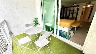 1200 Brickell Bay Dr Unit 2216, Miami, FL 33131