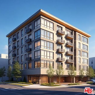 10401 Eastborne Ave, Los Angeles, CA 90024