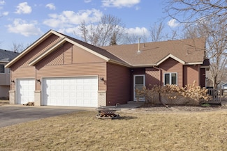 1105 4th St N, Sartell, MN 56377