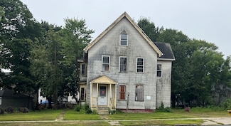 414 South St, Holyoke, MA 01040