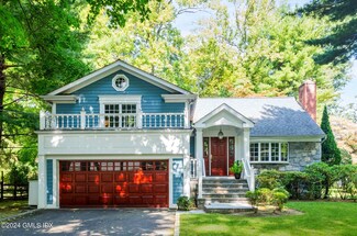 22 Deepwoods Ln, Old Greenwich, CT 06870