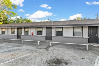 1585 N Mill St Unit 6, Lewisville, TX 75057