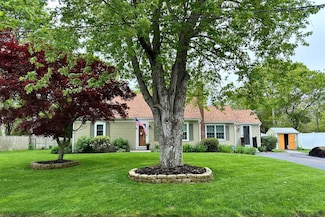 29 Virginia St, West Yarmouth, MA 02673