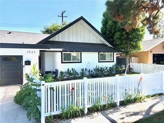 1323 Stonefield St, Costa Mesa, CA 92626