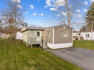 20 Monarch Dr, Concord, NH 03303