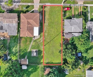 19 SW 39th St, West Park, FL 33023