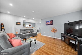 101 Harding Ave, Mount Ephraim, NJ 08059