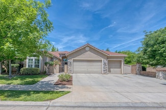 3251 Alamos Ave, Clovis, CA 93619