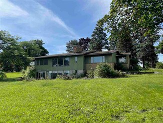 1265 Anderson Rd, Petoskey, MI 49770