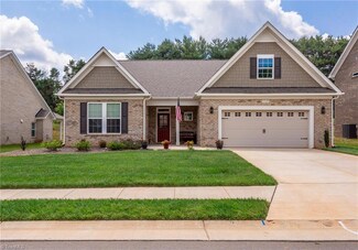 5535 Glad Acres Rd, Pfafftown, NC 27040