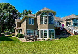 219 Lake Ave S Unit 4, Spicer, MN 56288