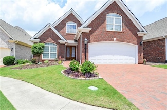 1570 Woodberry Run Dr, Snellville, GA 30078