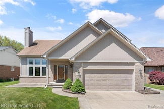 49263 Stratford Dr, Chesterfield, MI 48047