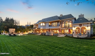 240 W Stafford Rd, Thousand Oaks, CA 91361