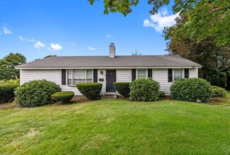 16 Foley Beach Rd, Hingham, MA 02043