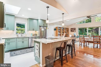 11403 Fairoak Dr, Silver Spring, MD 20902