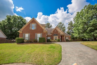 1723 Goldsmith Ct, Collierville, TN 38017