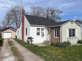 3011 Harrison St, Saginaw, MI 48604