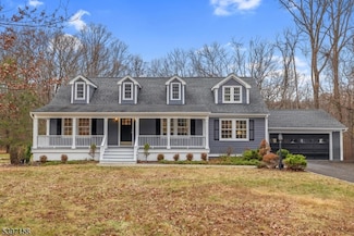 30 Cooper Ln, Chester, NJ 07930