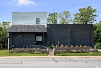 2400 24th St, Rock Island, IL 61201