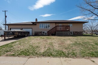 404 Violet Ave NW, South Heart, ND 58655