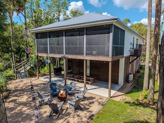 320 Lisette Ln NE, Steinhatchee, FL 32359