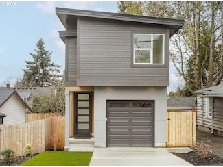 2748 Lancaster St, West Linn, OR 97068
