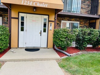 1234 Chalet Rd Unit 102, Naperville, IL 60563
