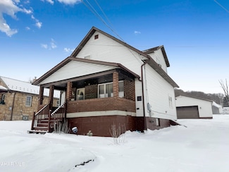 1032 Vine St, Nanty Glo, PA 15943