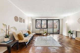 2 Hawthorne Place Unit 2-O, Boston, MA 02114