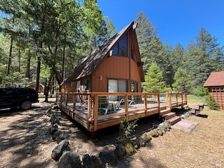 30518 Rodeo Rd, Potter Valley, CA 95469