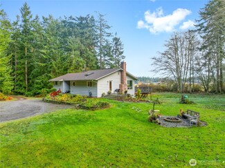 1881 Fort Nugent Rd, Oak Harbor, WA 98277