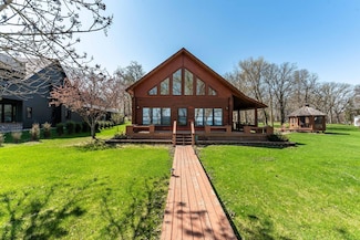 37009 Blarney Beach Rd, Battle Lake, MN 56515