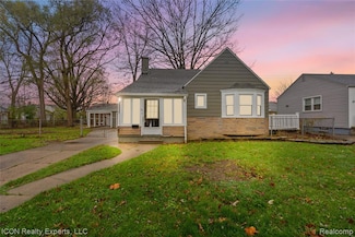 20628 Alger St, Saint Clair Shores, MI 48080