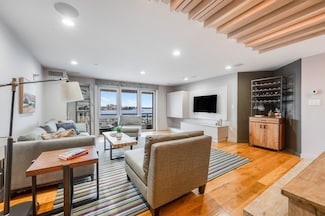 2001 Marina Dr Unit 607, Quincy, MA 02171