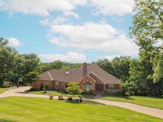 5935 S Farm Road 185, Rogersville, MO 65742
