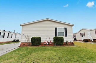 37476 Millstone Tr, New Haven, MI 48048