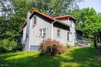 9177 Derry Rd, Bowerston, OH 44695