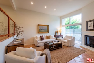 17098 Palisades Cir, Pacific Palisades, CA 90272